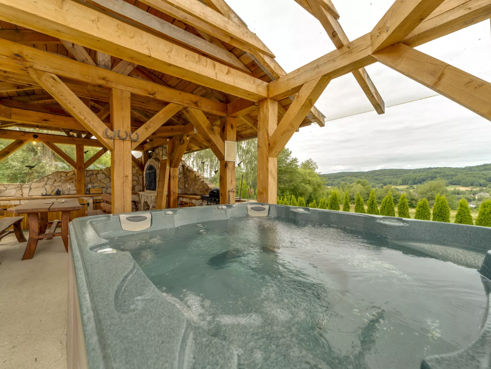 Bieszczady Chata-Buiten