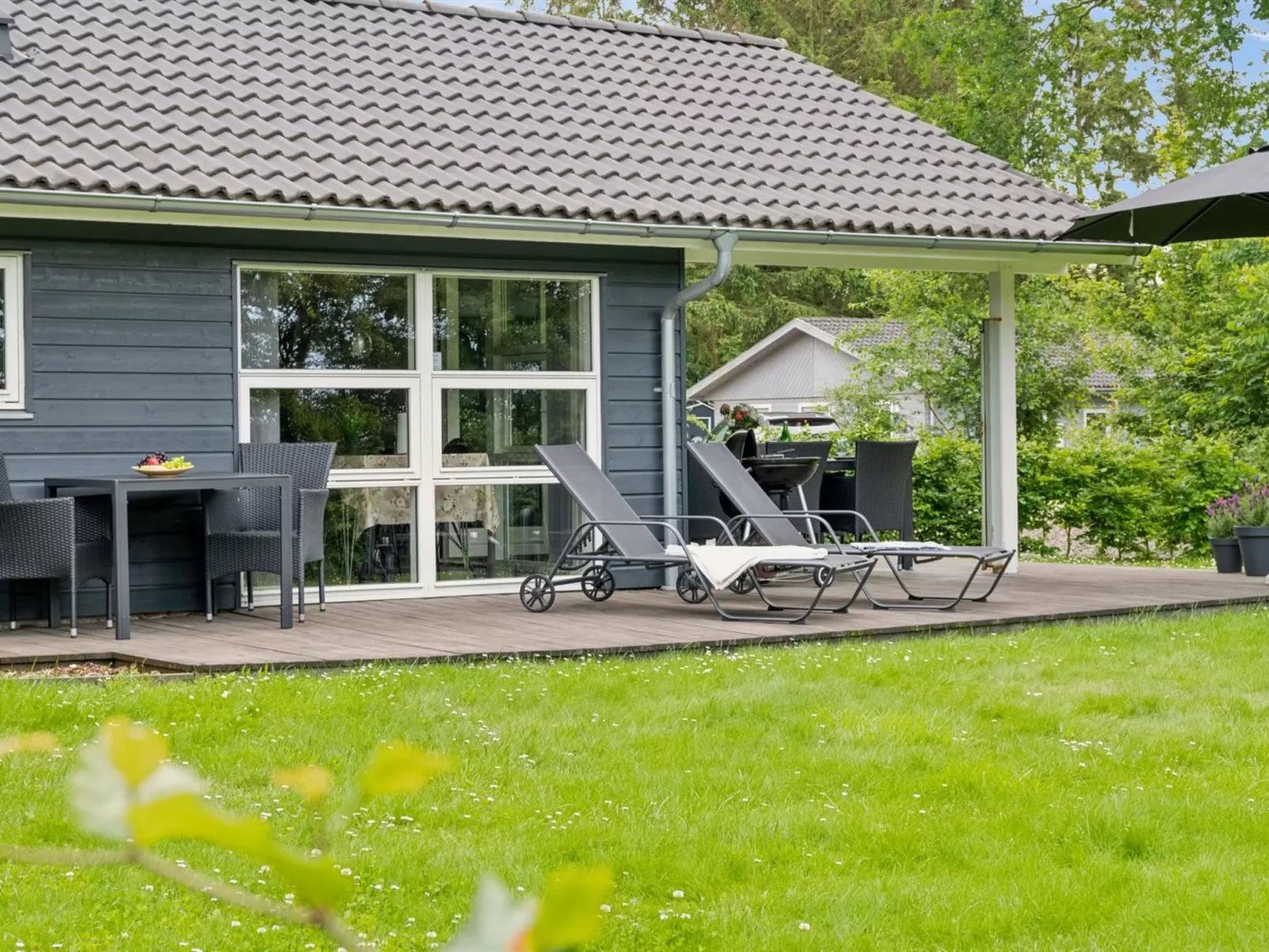 "Jette" - 30km from the sea-Binnen