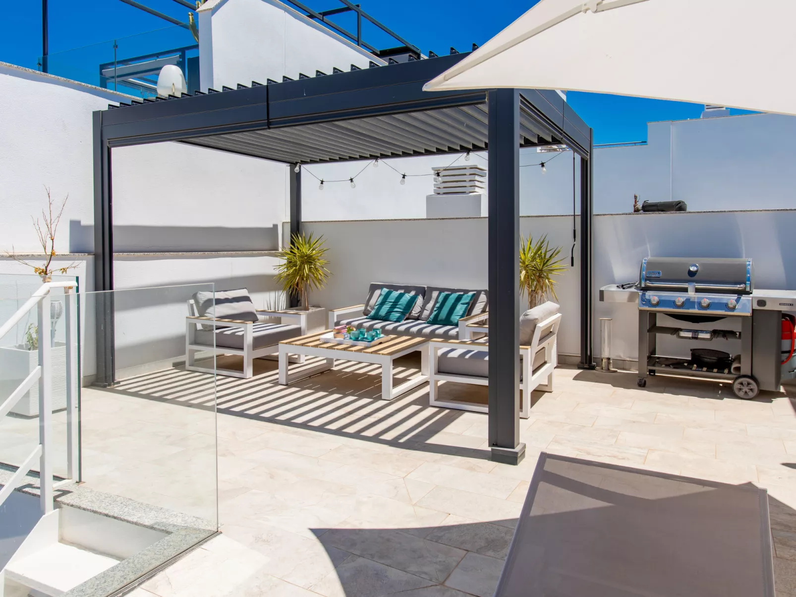 Serenebay Apartment SeaView/Roof Terrace-Buiten