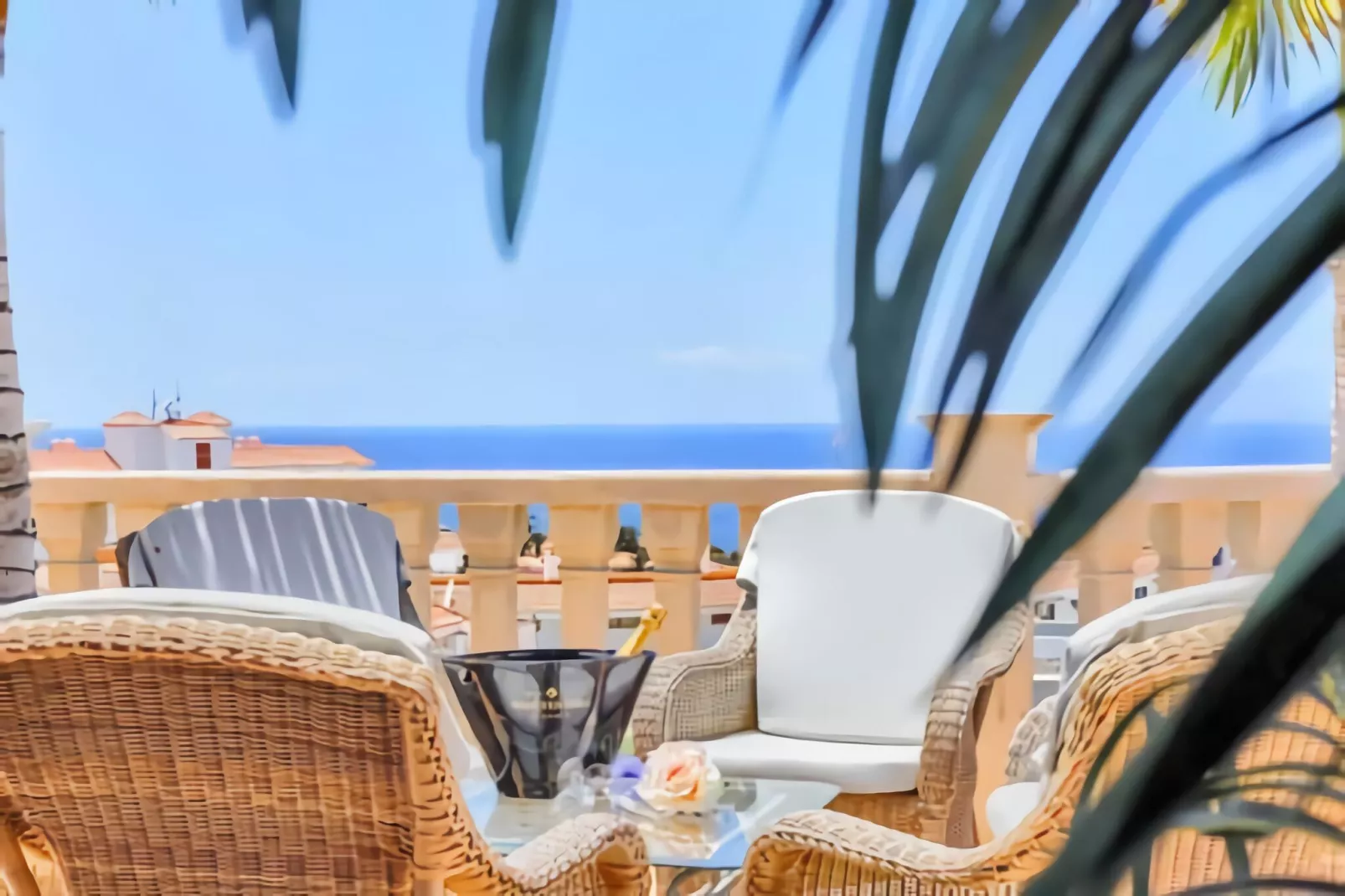 Home Holidays// Villa Home Holidays-Terrasbalkon