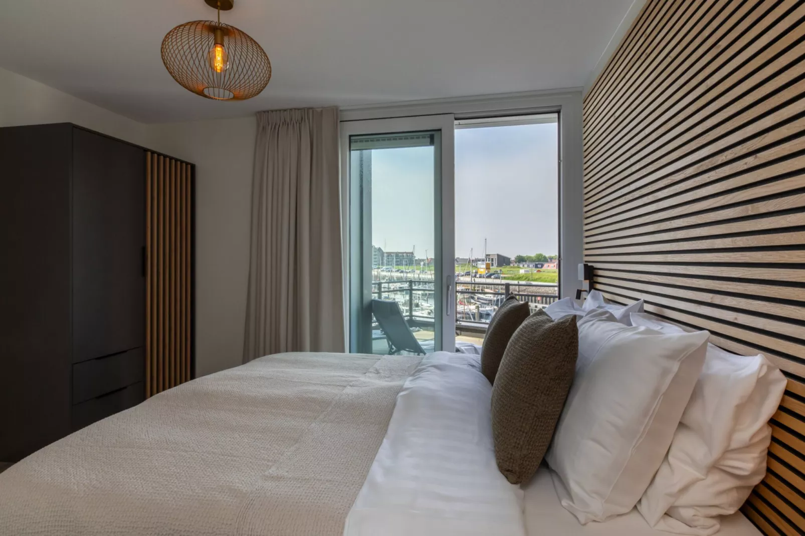 Luxe appartement Vista Maris - Havenweg 8-36 'Oester Oase'-Slaapkamer