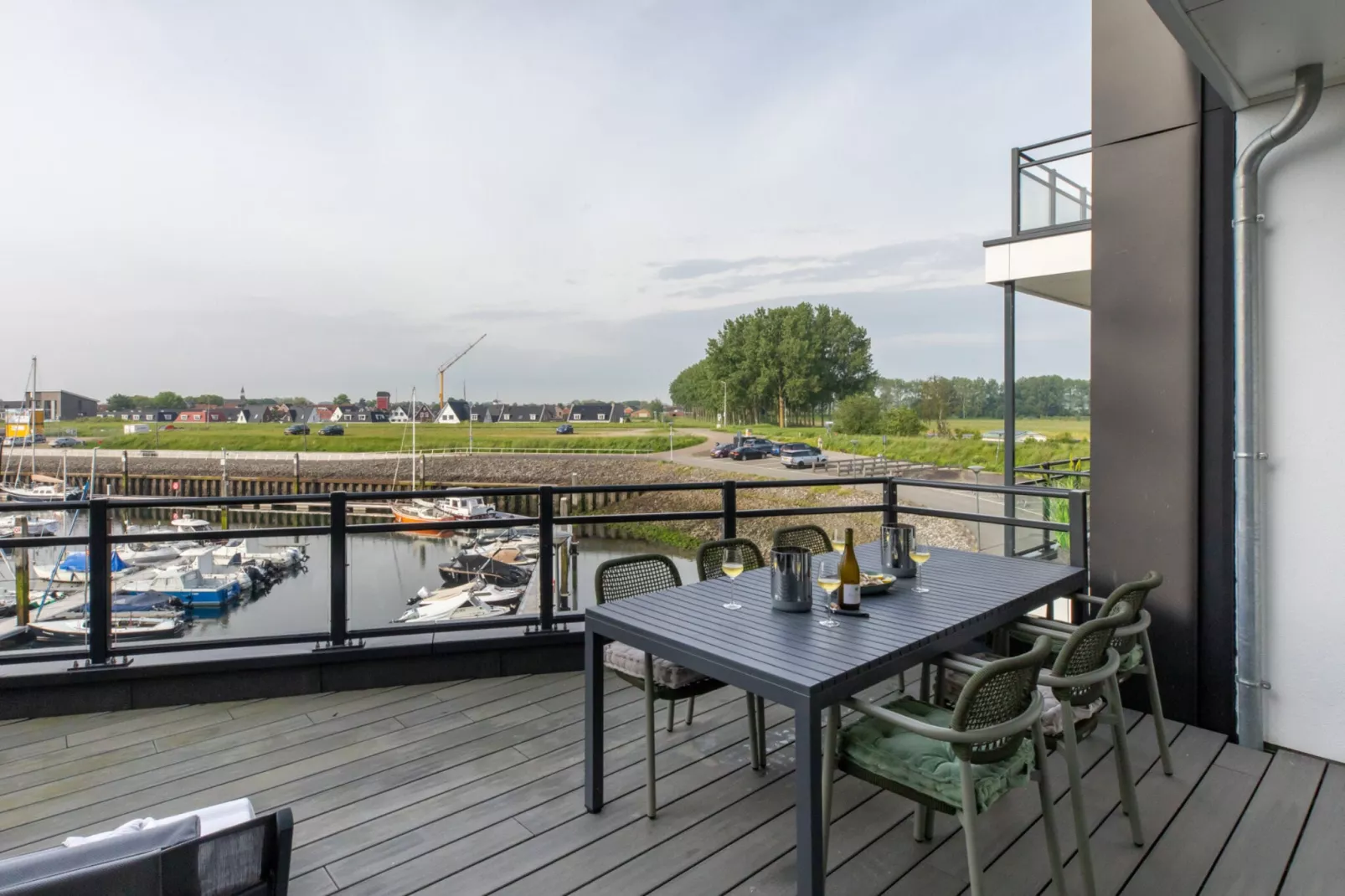 Luxe appartement Vista Maris - Havenweg 8-36 'Oester Oase'-Tuinen zomer