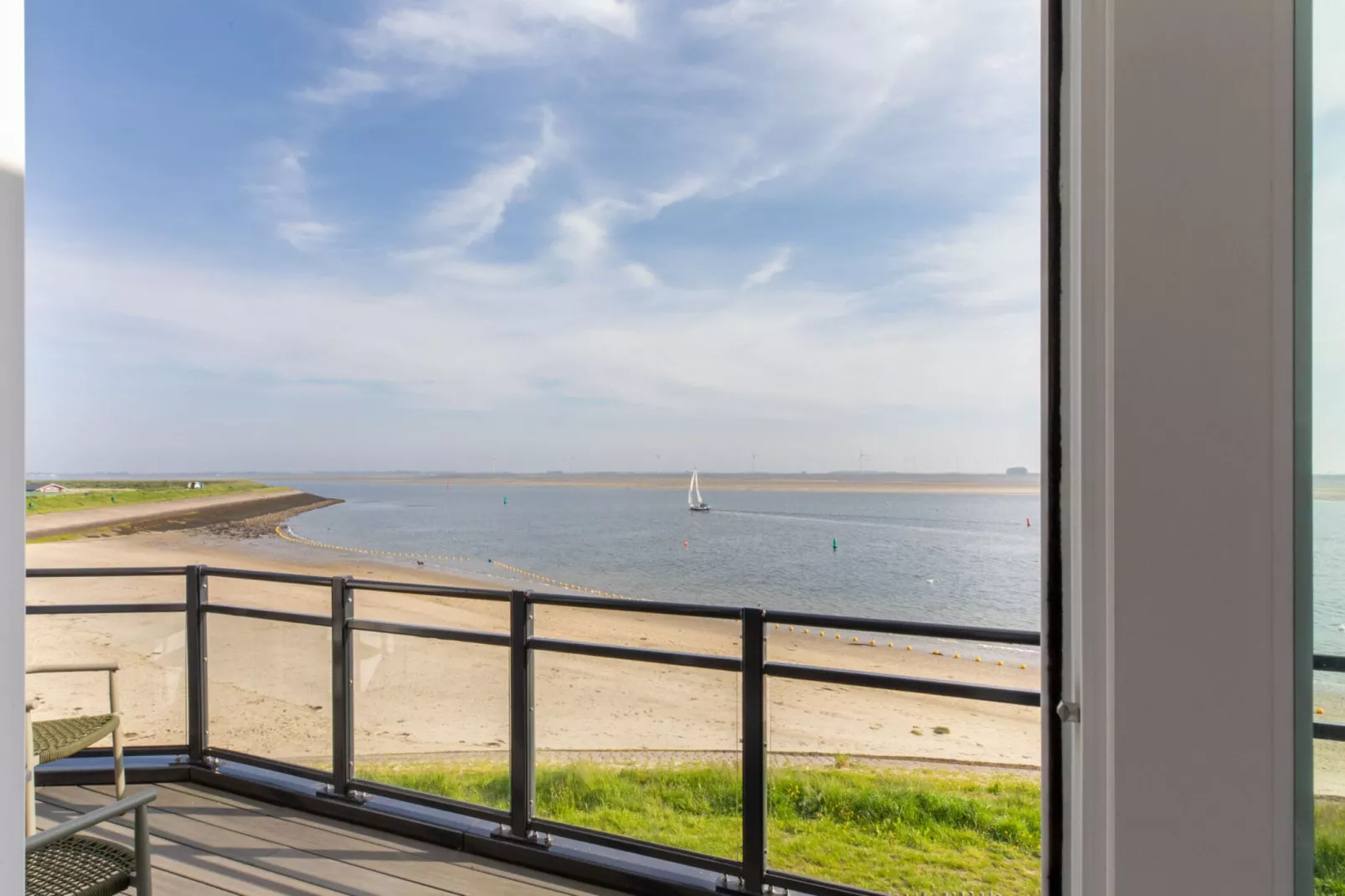 Luxe appartement Vista Maris - Havenweg 8-36 'Oester Oase'-Uitzicht zomer