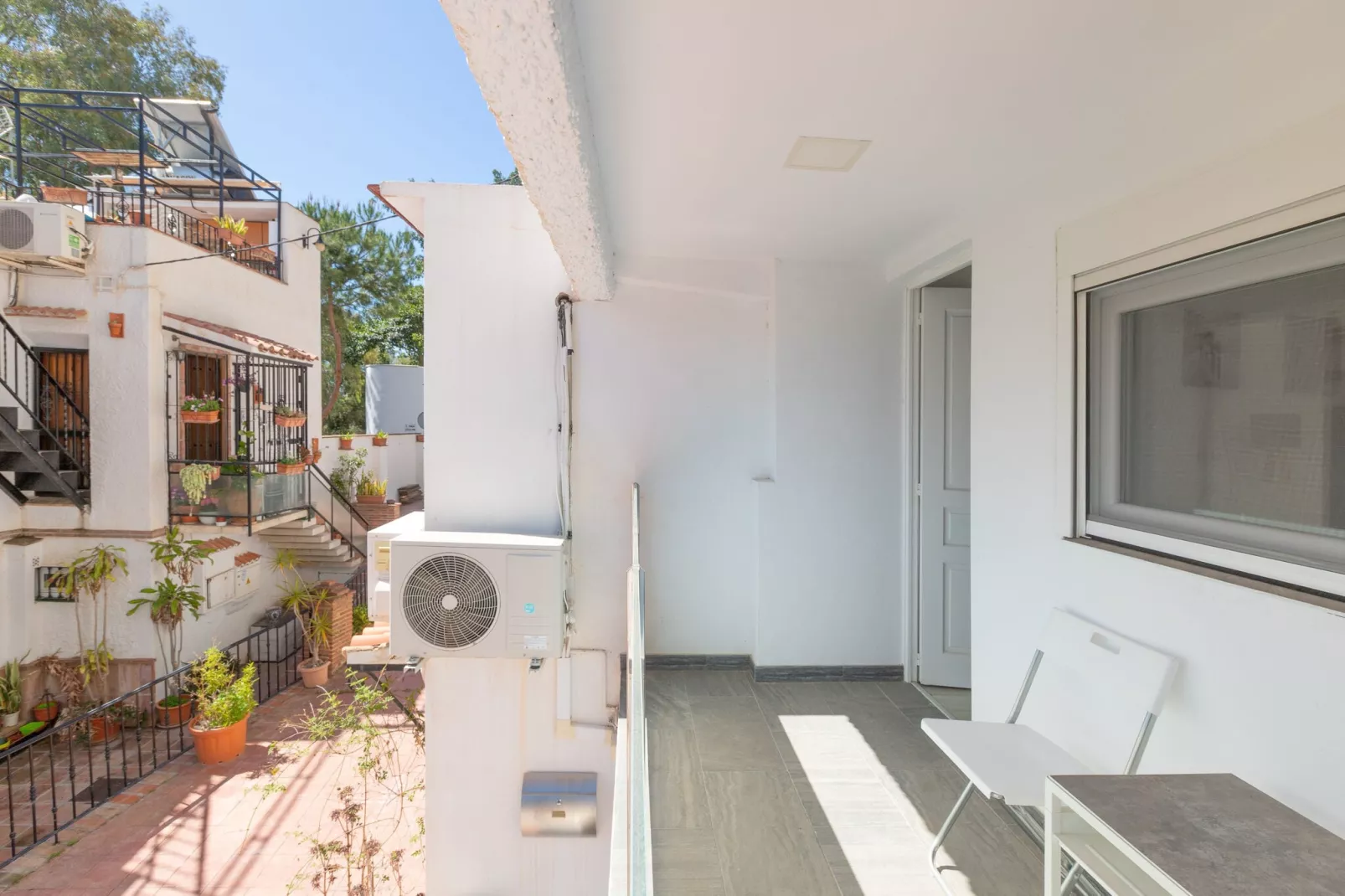 Alto Del Pinar-Terrasbalkon
