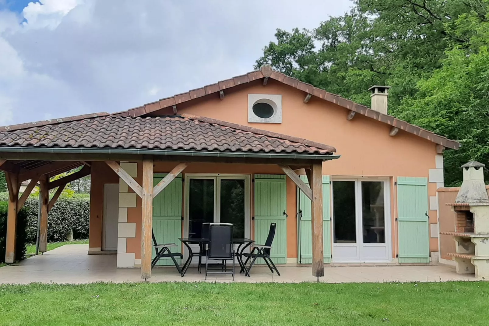 Les Forges 2 bedrooms n123-Buitenkant zomer