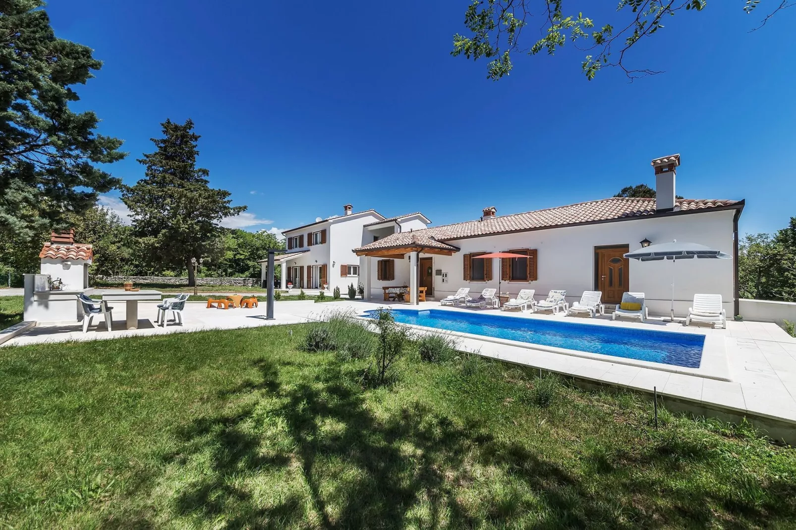 Villa Ana with private pool near Rabac-Buitenkant zomer