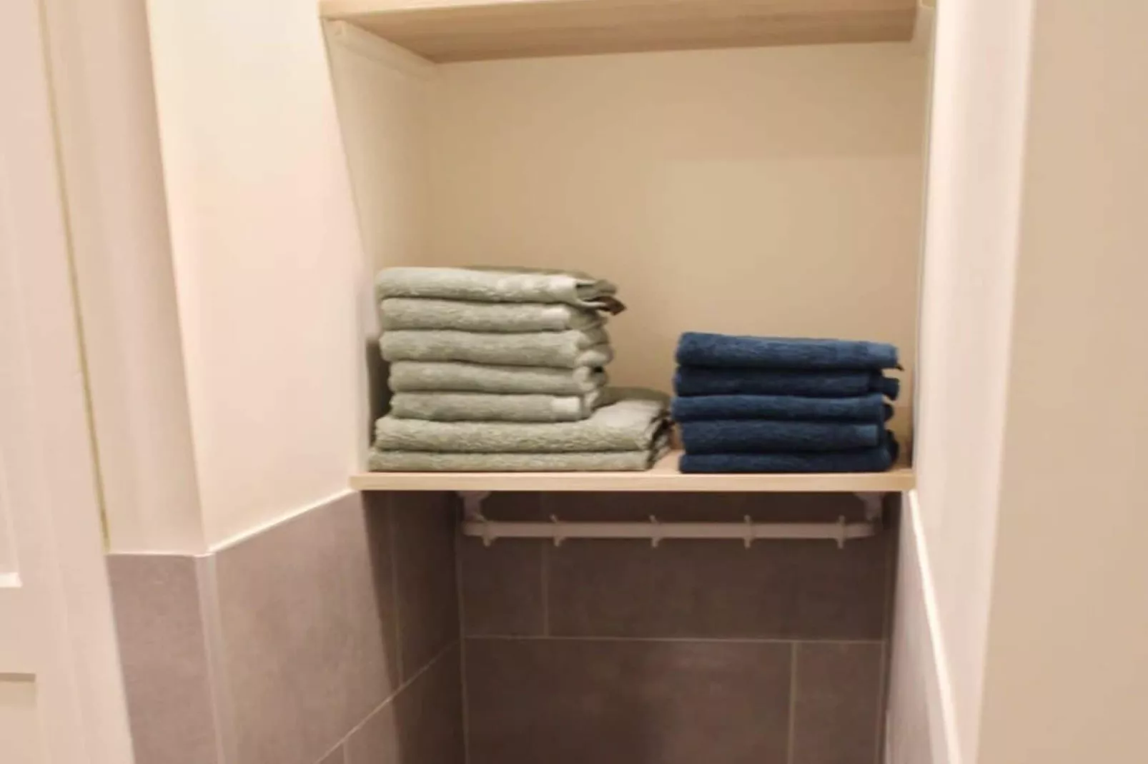 Vakantiehuis "De Schuur"-Badkamer