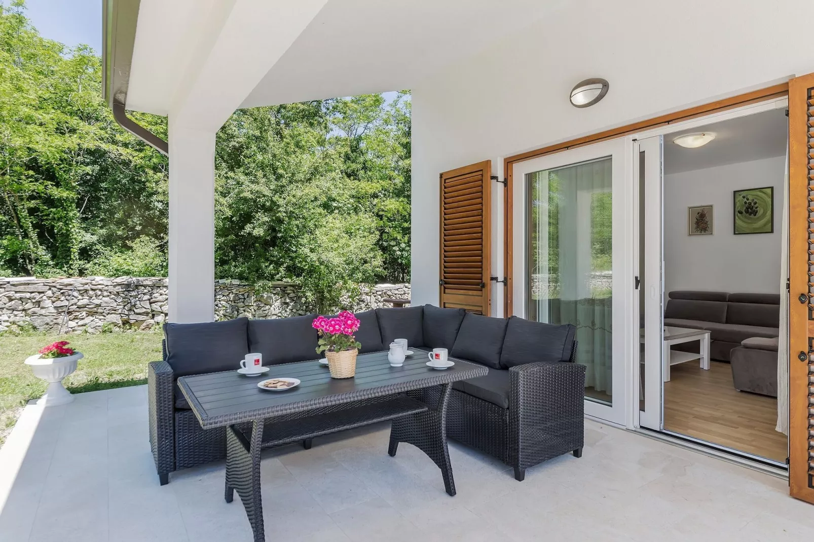 Villa Ana with private pool near Rabac-Terrasbalkon