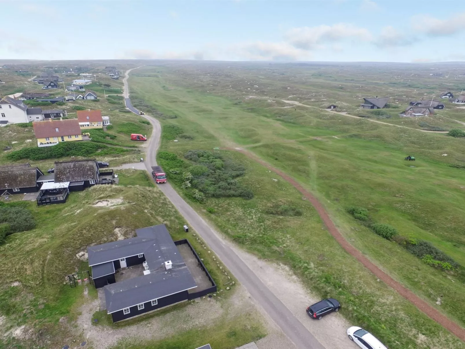"Jamie" - 200m from the sea-Buiten