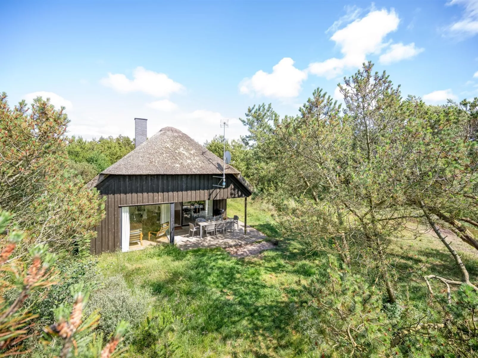 "Erika" - 900m from the sea-Buiten