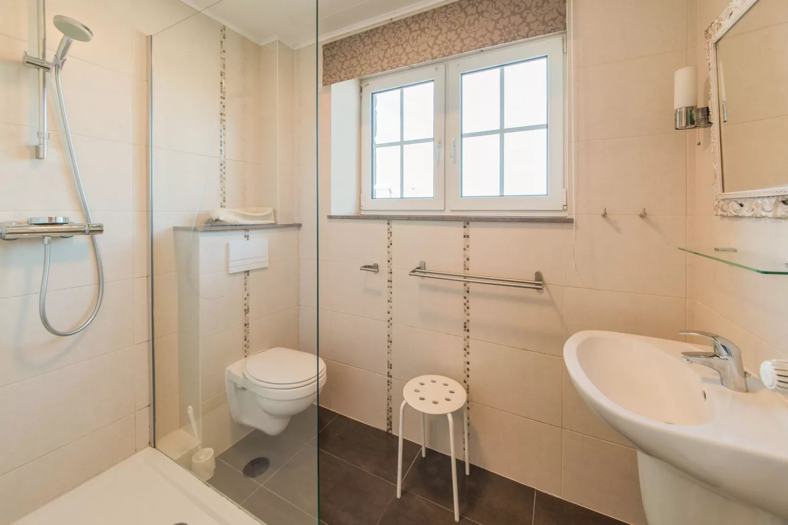 La Maison du Lac-Badkamer