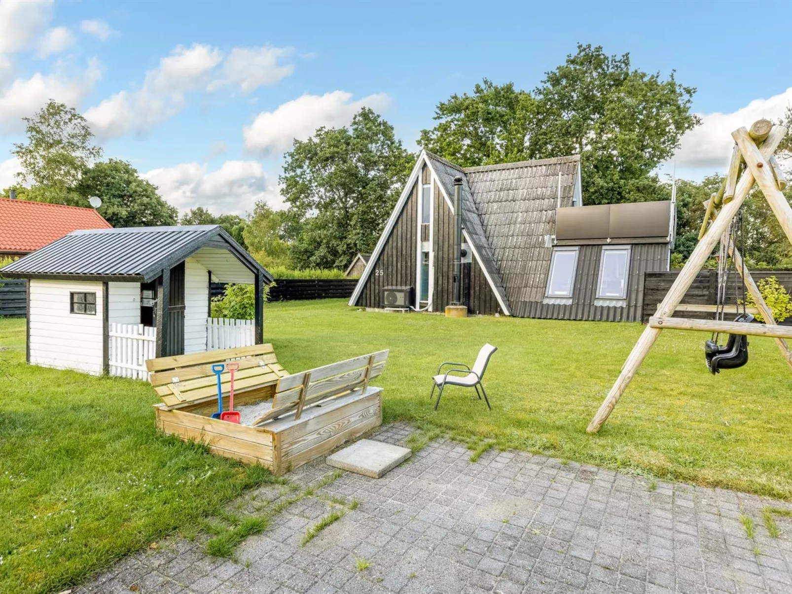 "Hunding" - 600m from the sea-Buiten