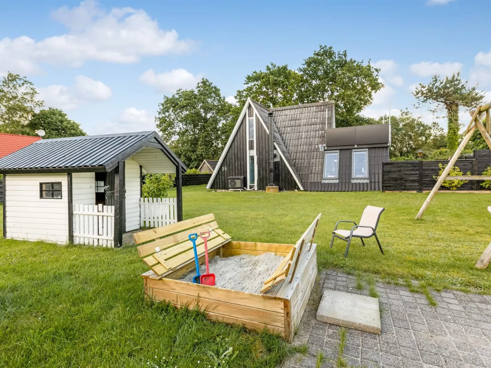"Hunding" - 600m from the sea-Buiten