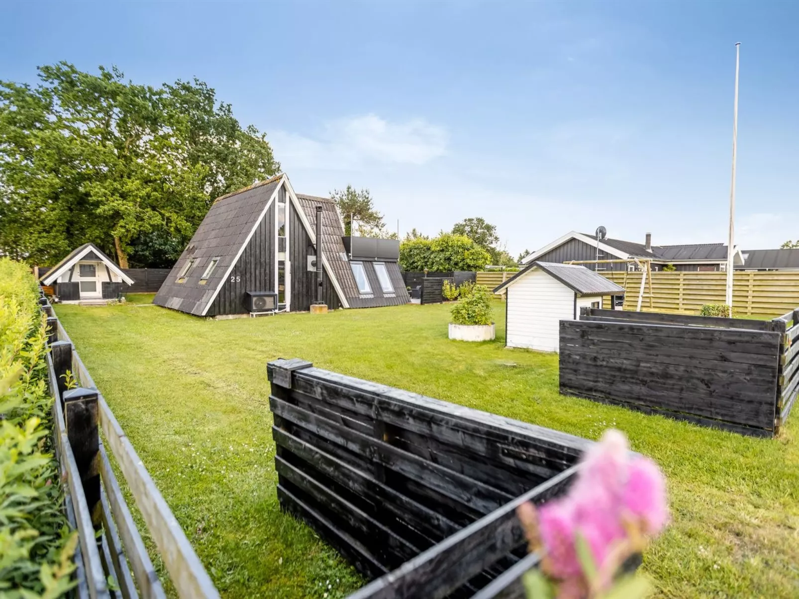 "Hunding" - 600m from the sea-Buiten