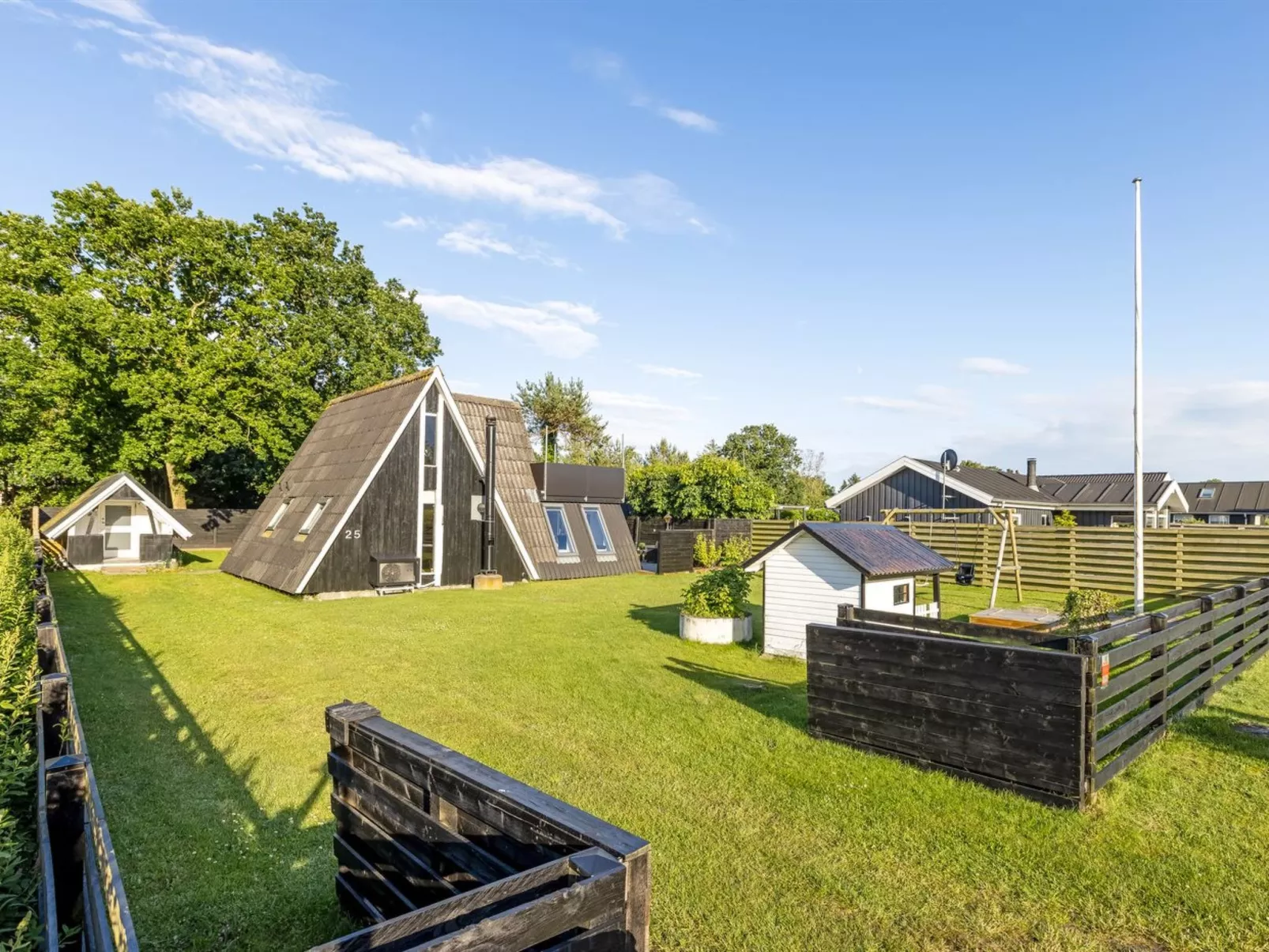 "Hunding" - 600m from the sea-Buiten