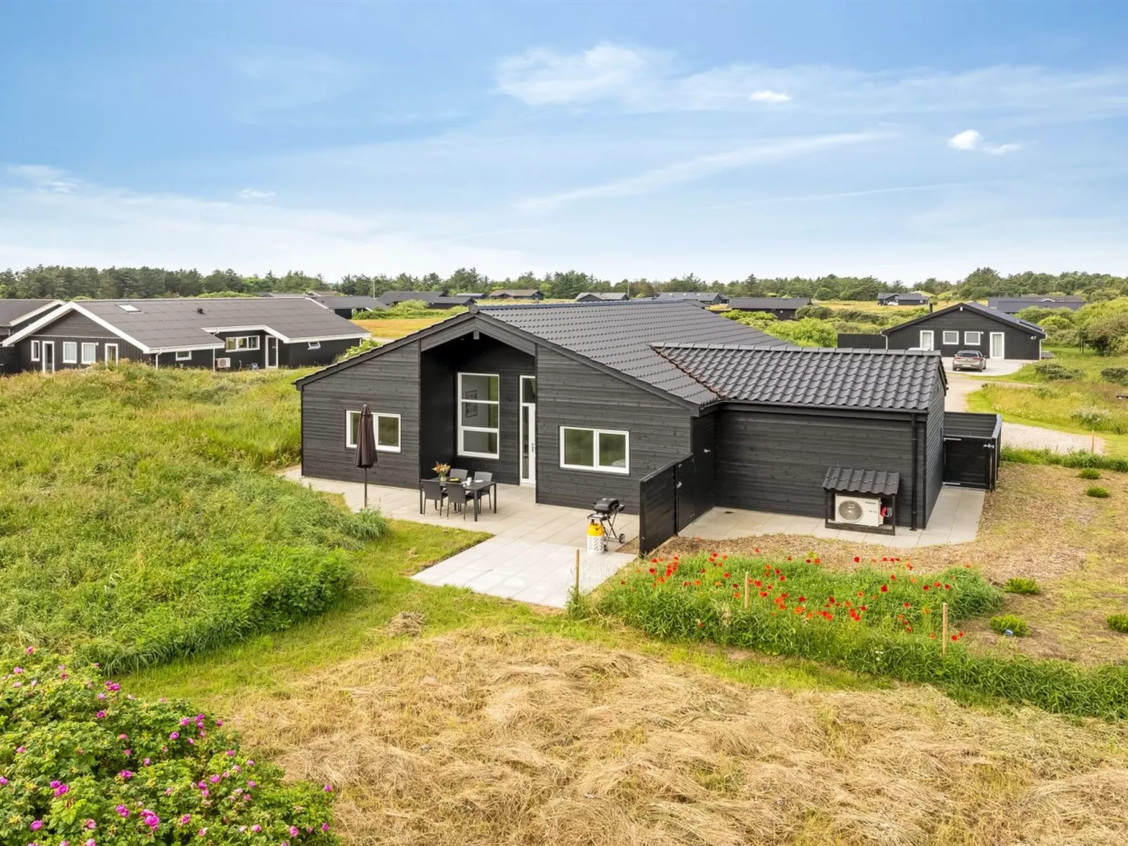 "Grith" - 1km from the sea-Buiten
