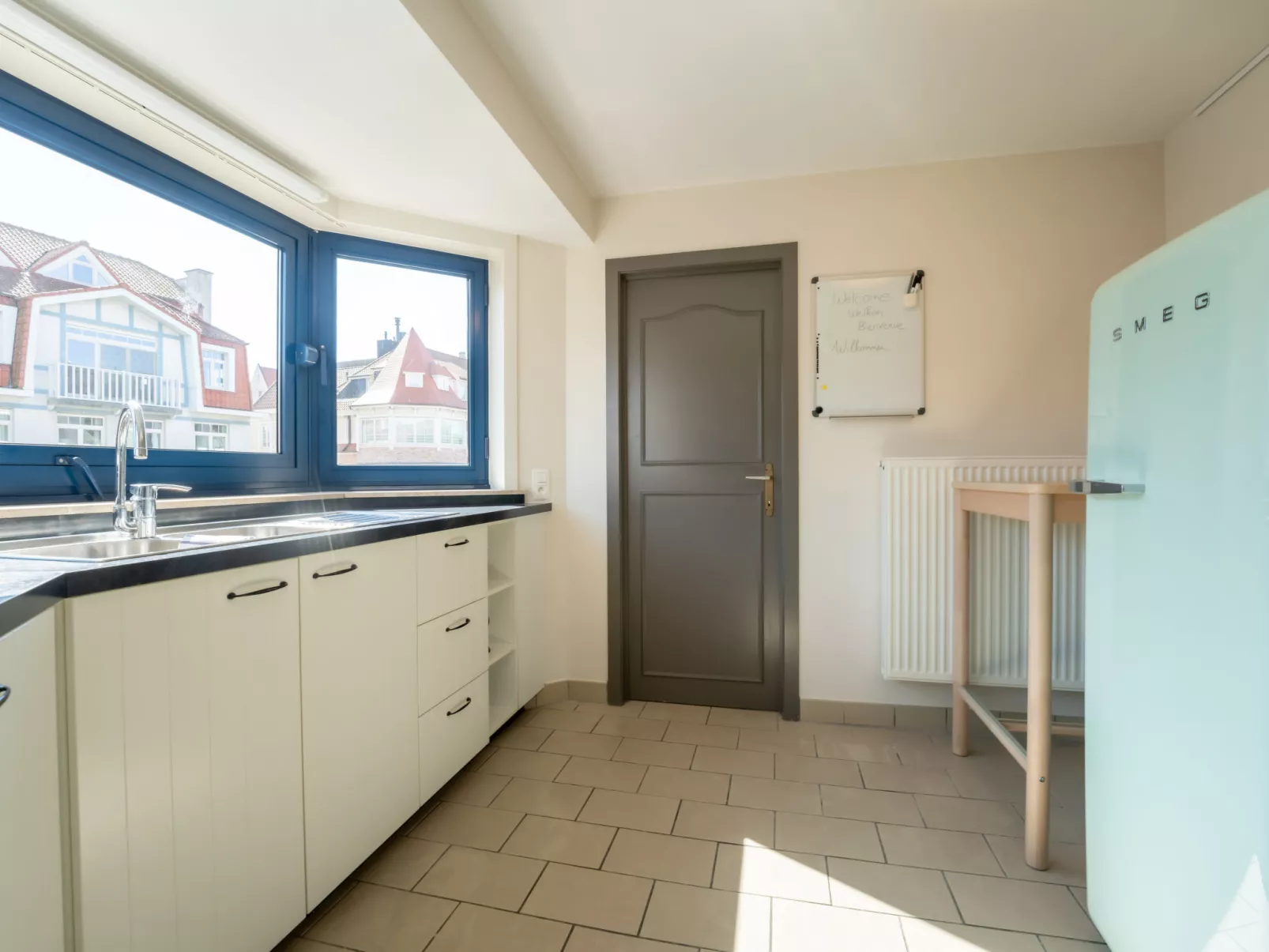 Le Coeur du Coq duplex appartment-Binnen
