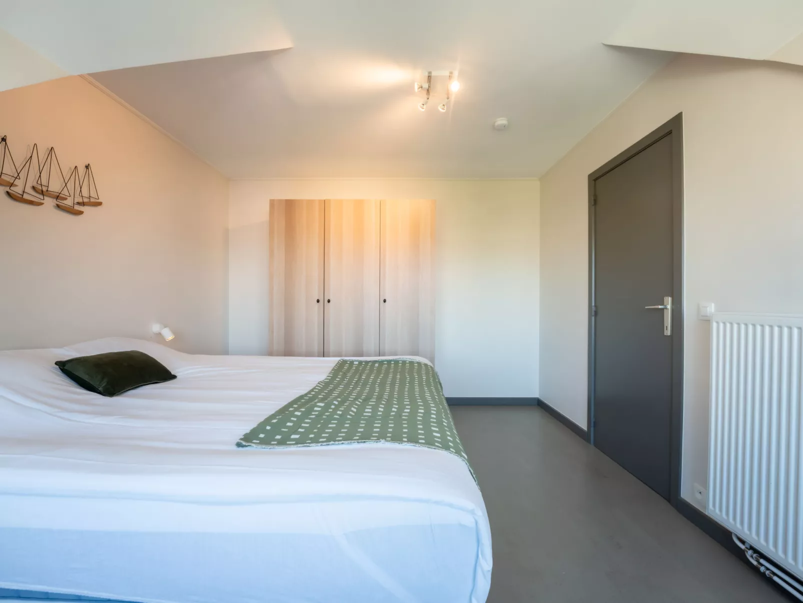 Le Coeur du Coq duplex appartment-Binnen