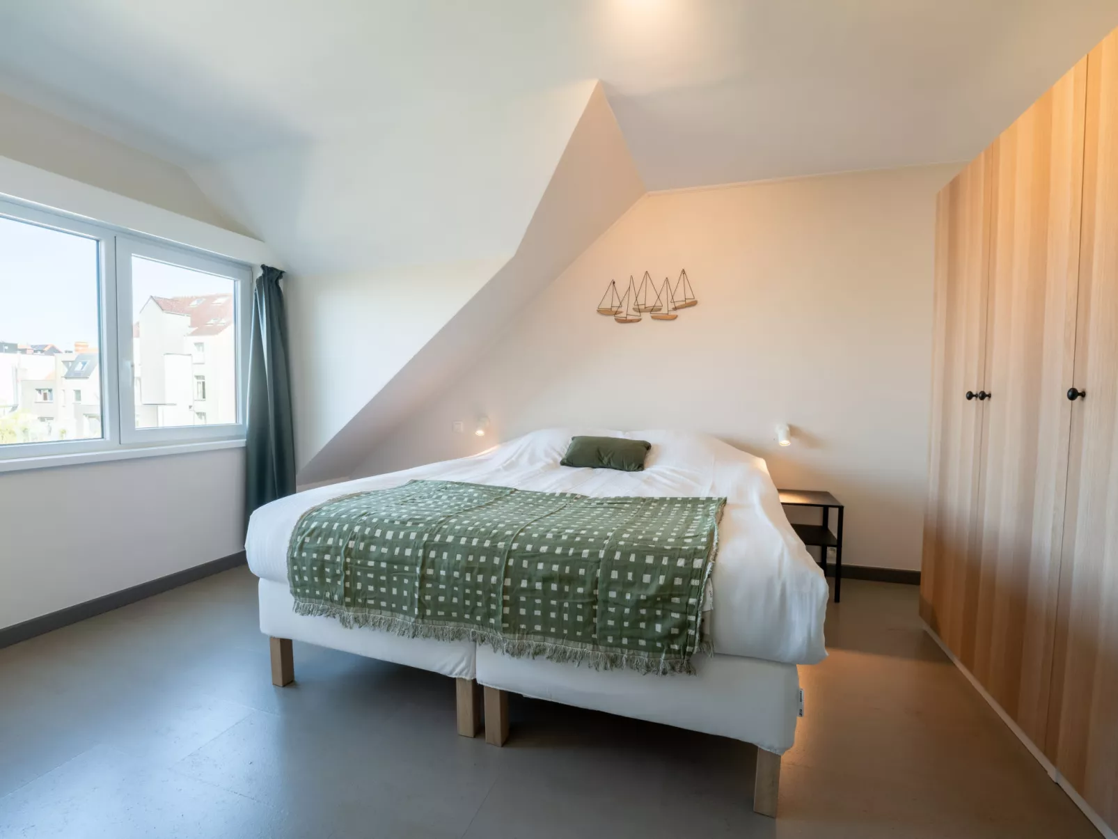 Le Coeur du Coq duplex appartment-Binnen