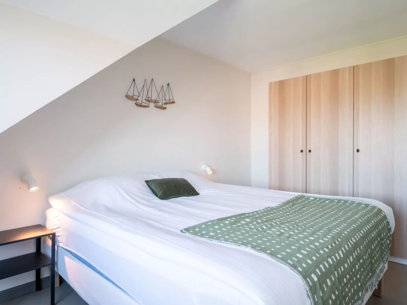 Le Coeur du Coq duplex appartment-Binnen