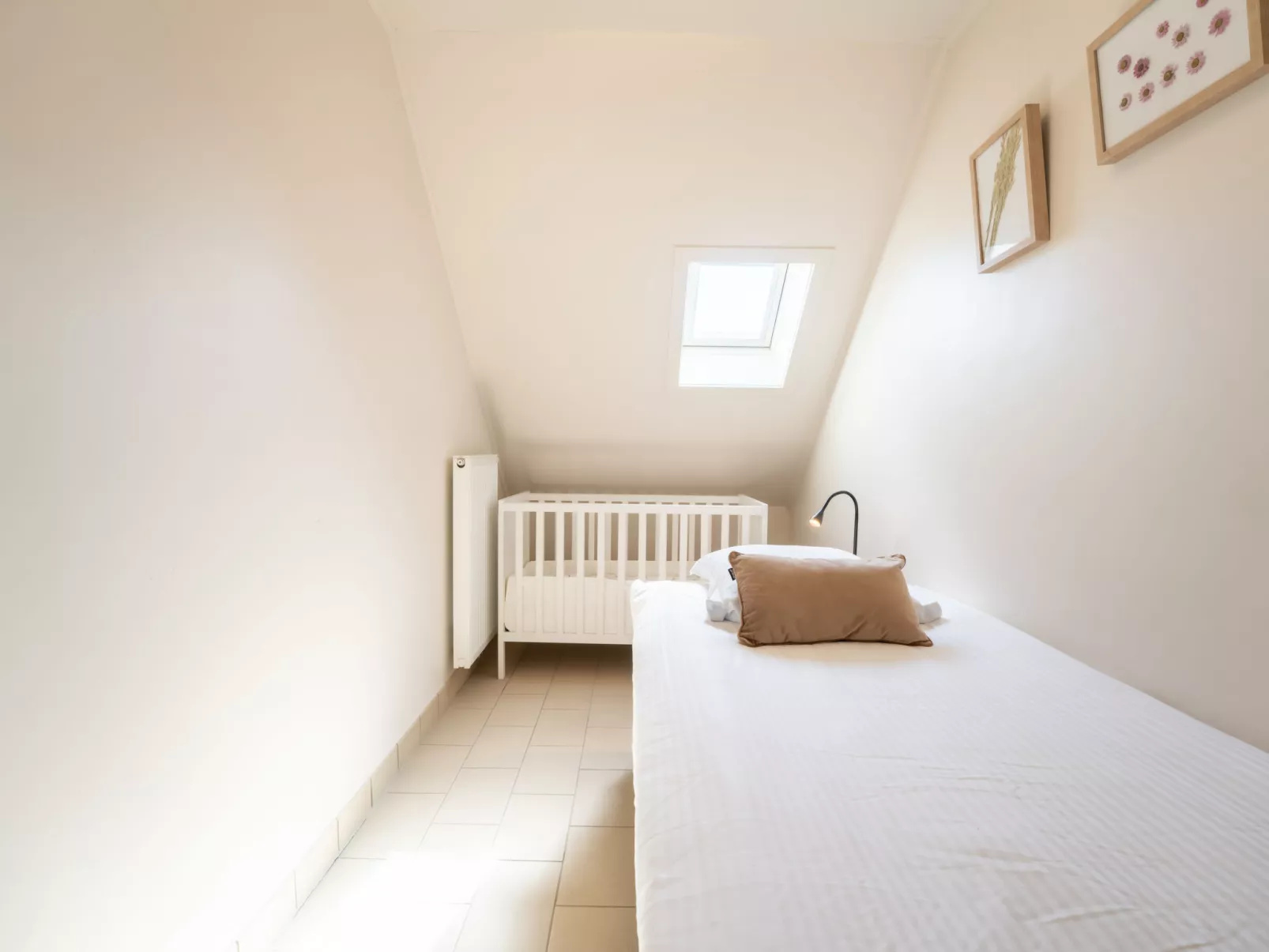 Le Coeur du Coq duplex appartment-Binnen