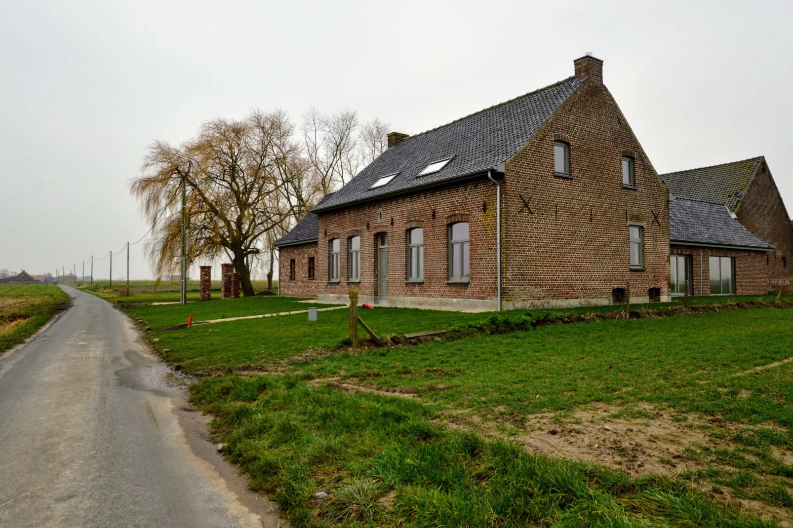 De Korte Lindehoeve-Buitenkant zomer