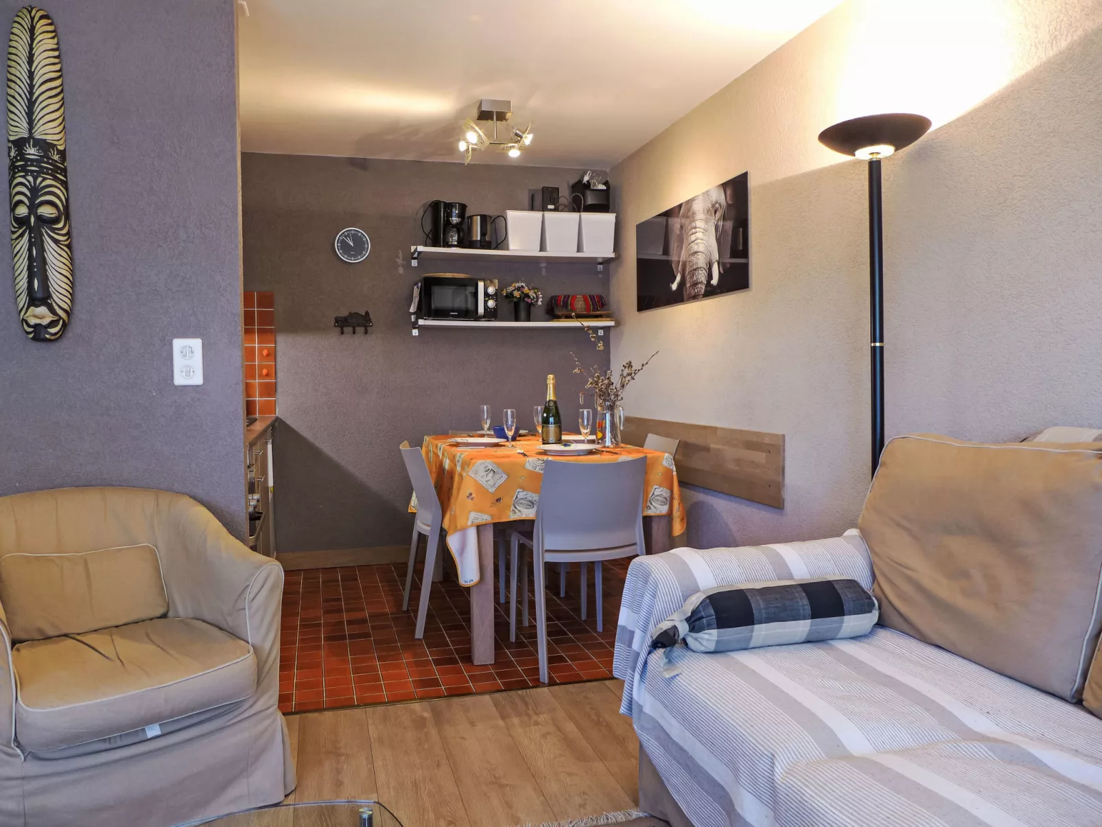 Immeuble Rond-Point Apt. 11-Binnen
