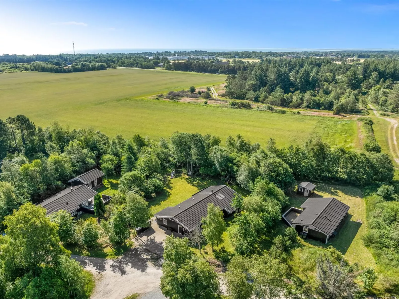 "Arny" - 1.5km from the sea-Buiten