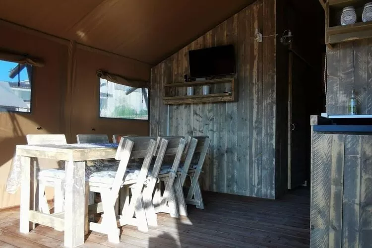 Tenda 1-Eetkamer