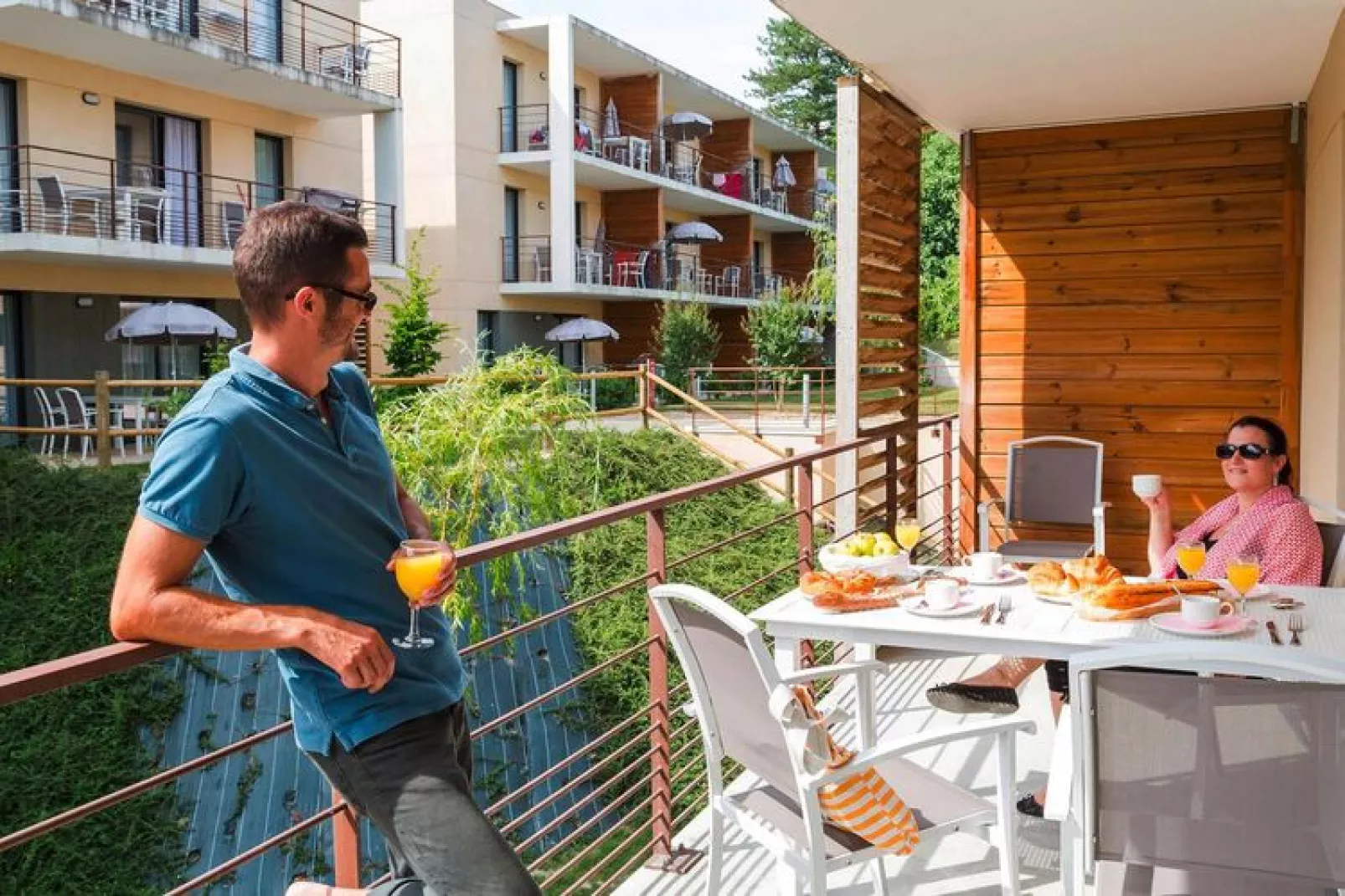 Vakantiehuis in Chinon met balkon of terras-Terrasbalkon