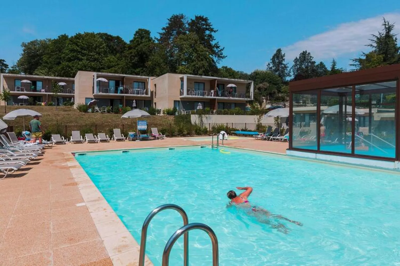 Vakantiehuis in Chinon met buitenzwembad-Zwembad