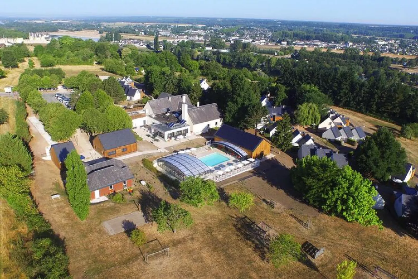 Holiday resort Amboise Les Châteaux de la Loire - Amboise // Gîte 3 pcs 7 pers et 1 bébé-Buitenkant zomer