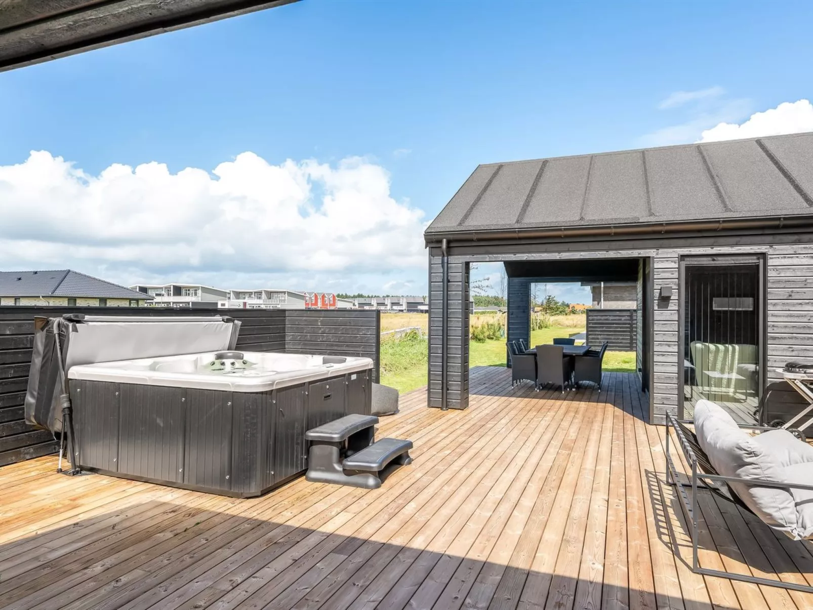 "Analine" - 950m from the sea-Buiten