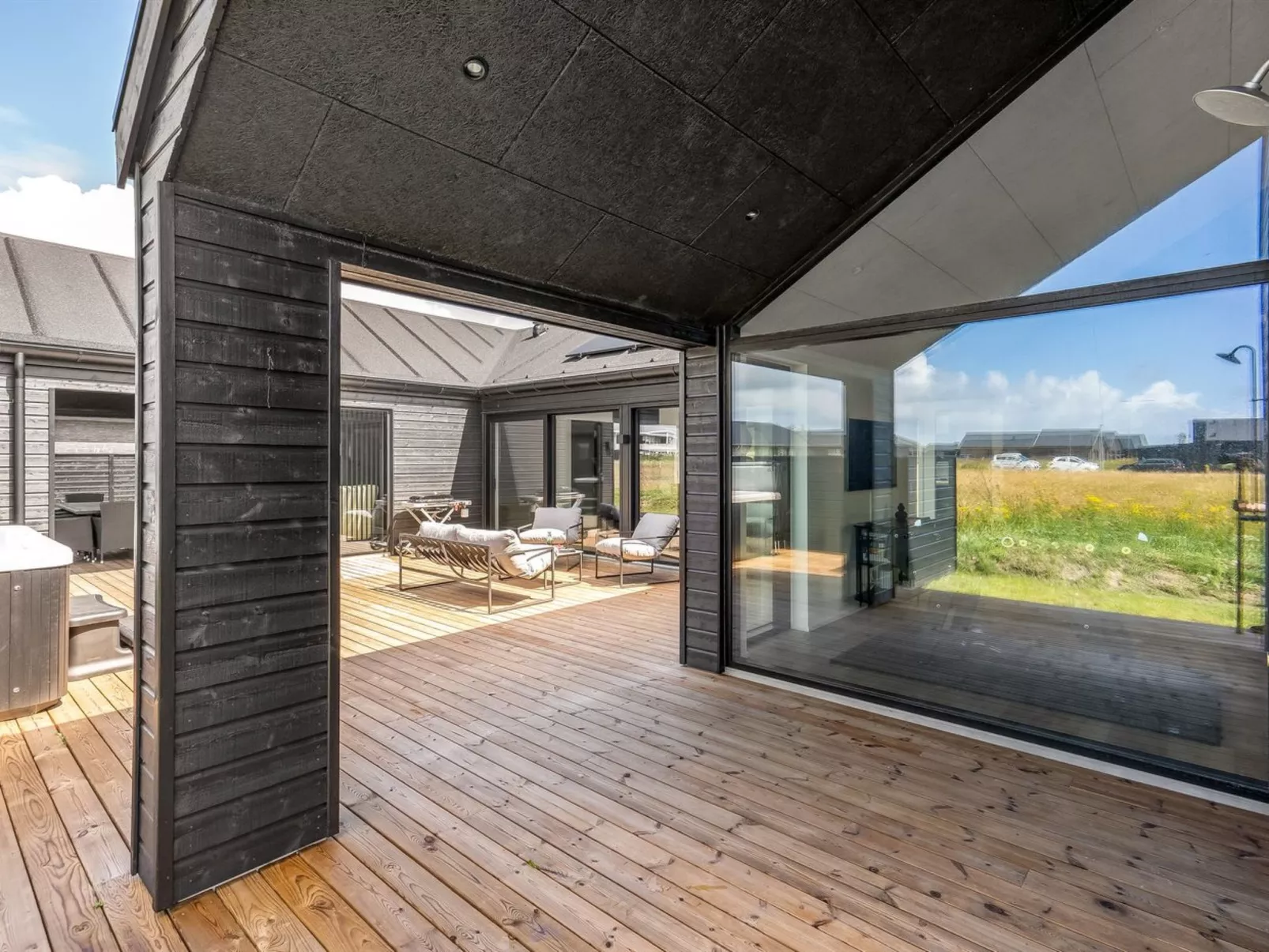 "Analine" - 950m from the sea-Buiten