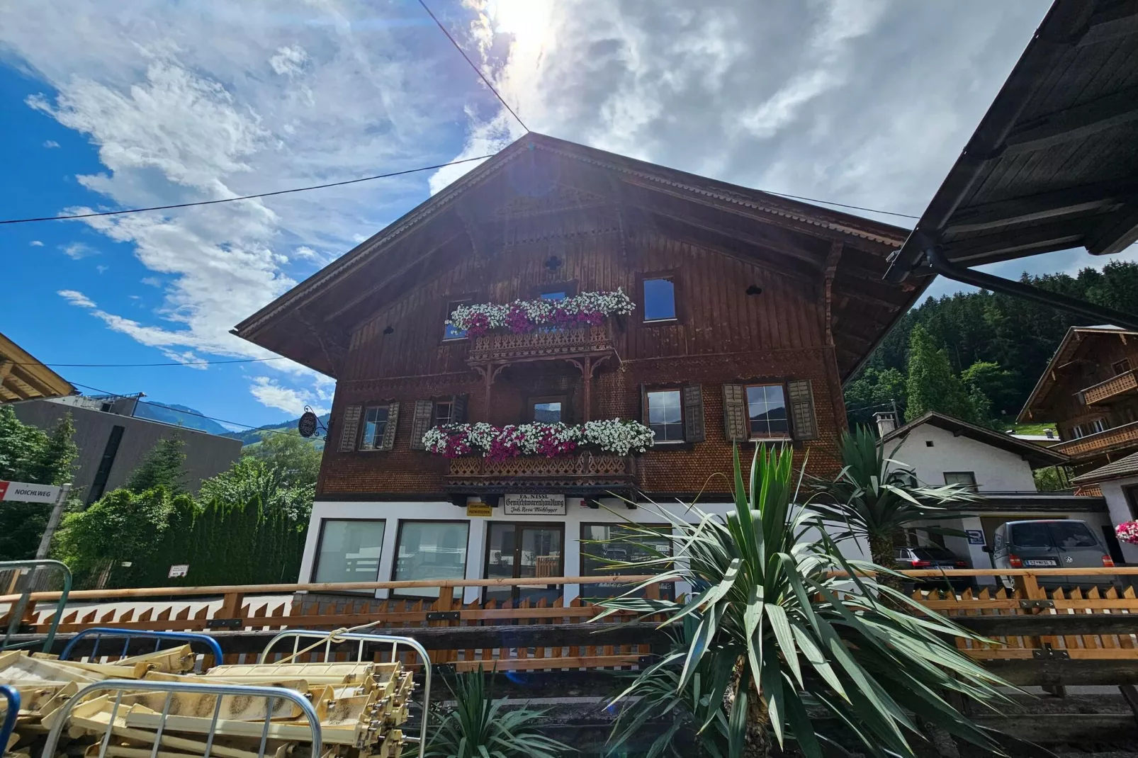 Haus Nissl-Buitenkant zomer