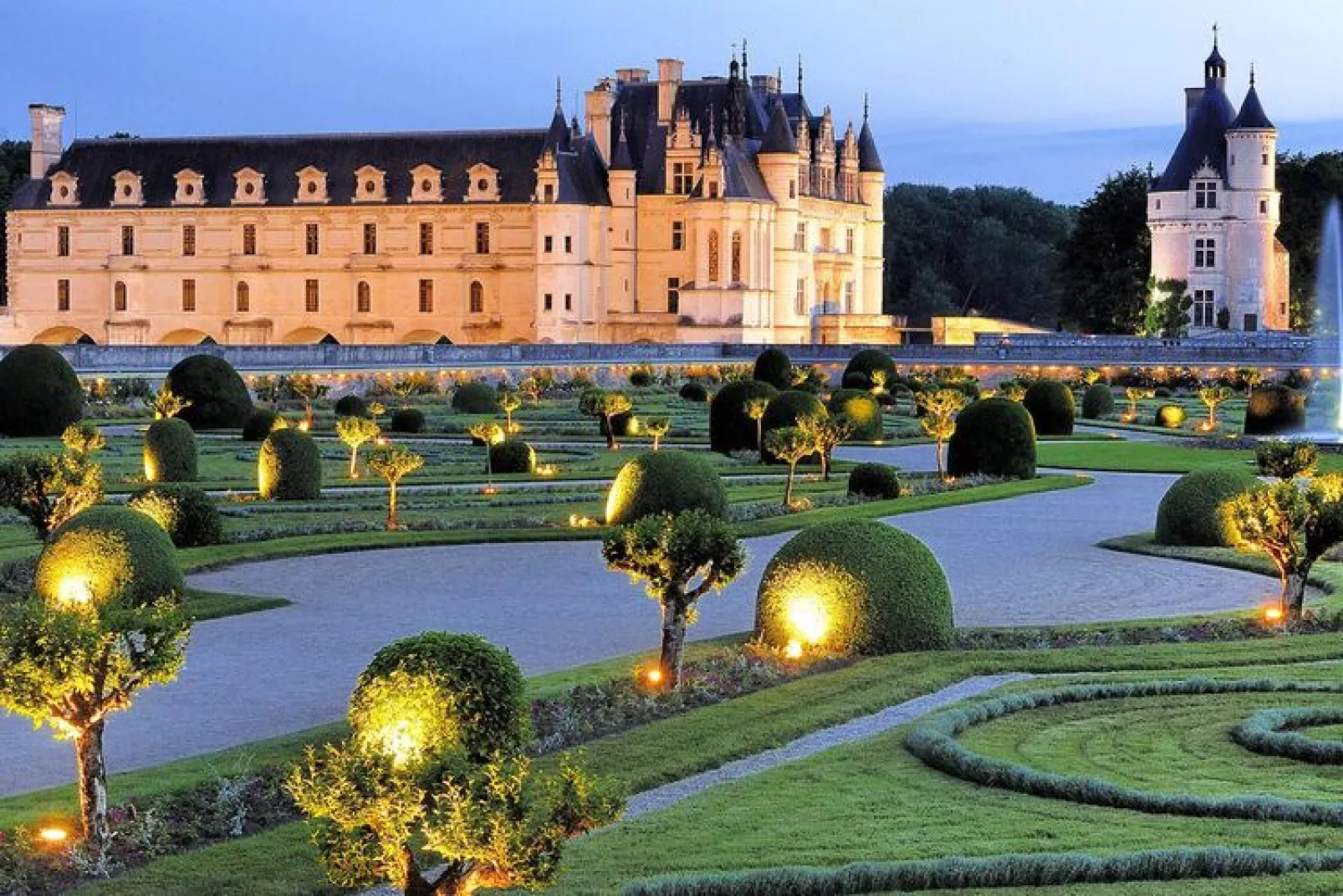 Holiday resort Amboise Les Châteaux de la Loire - Amboise // Gîte 3 pcs 7 pers et 1 bébé-Buitenkant zomer