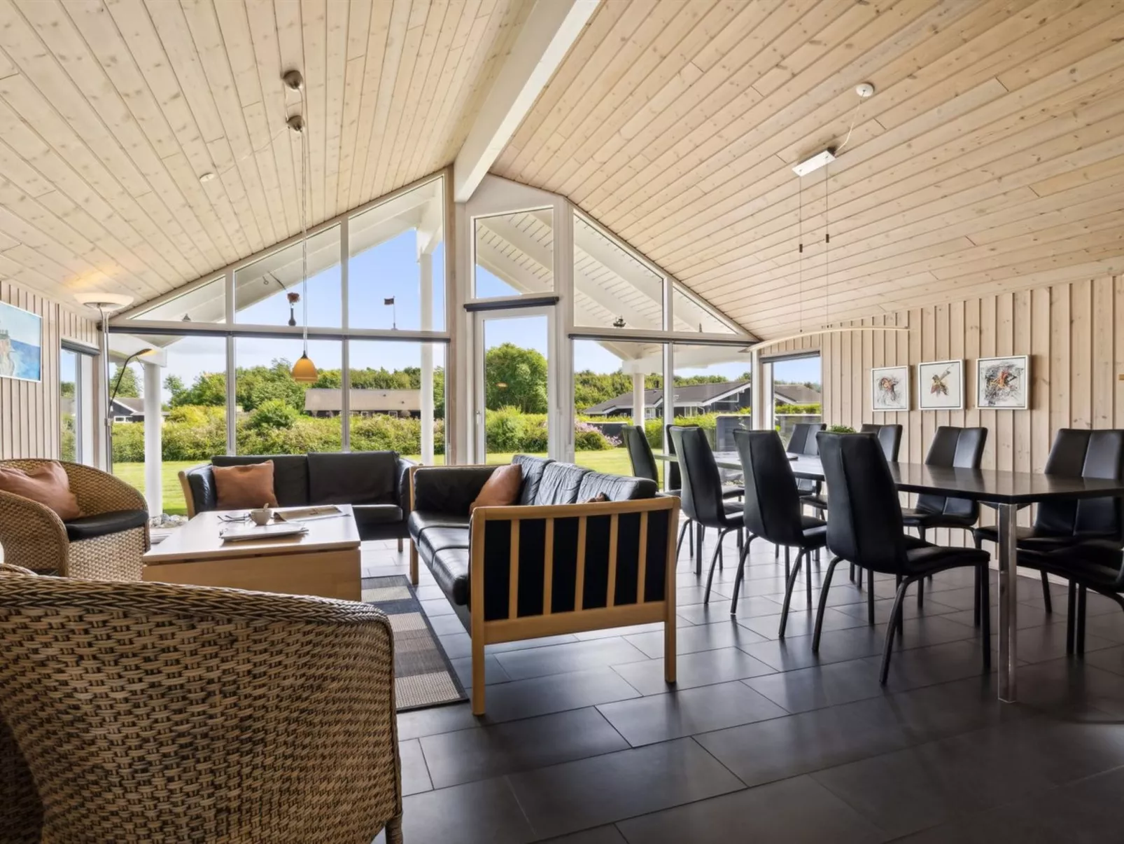 "Edzard" - 800m from the sea