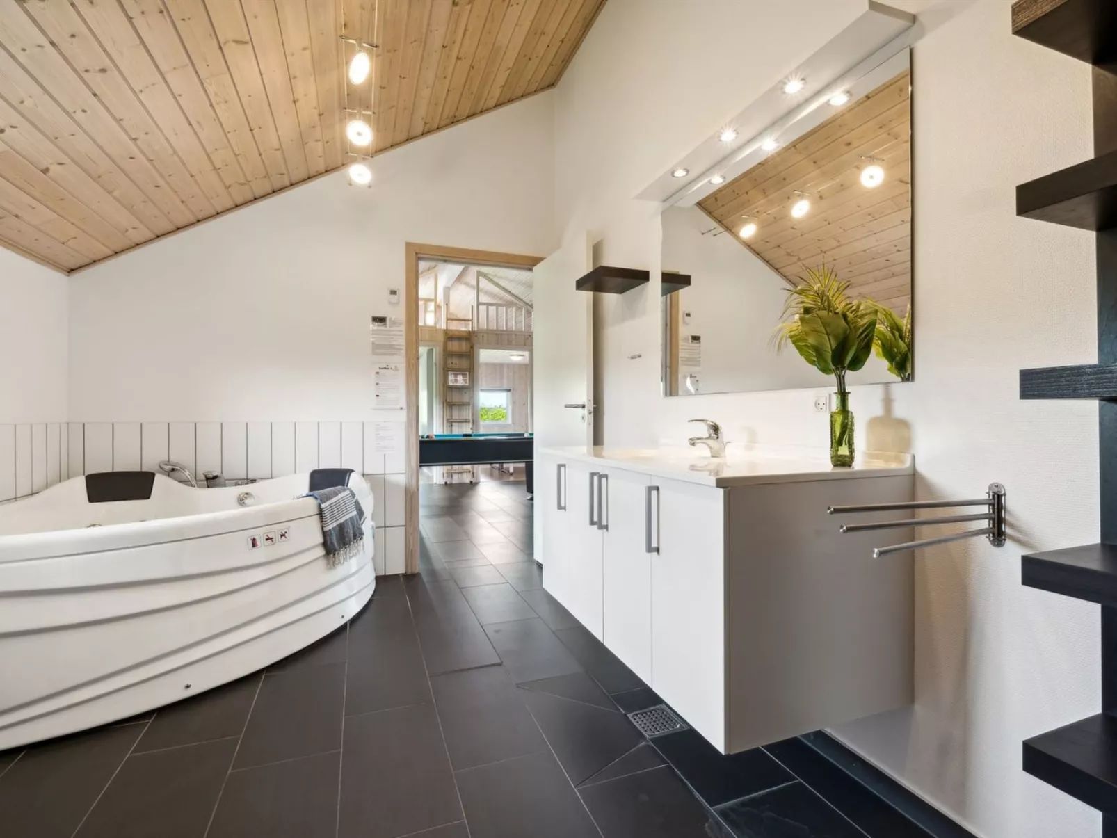 "Edzard" - 800m from the sea-Buiten