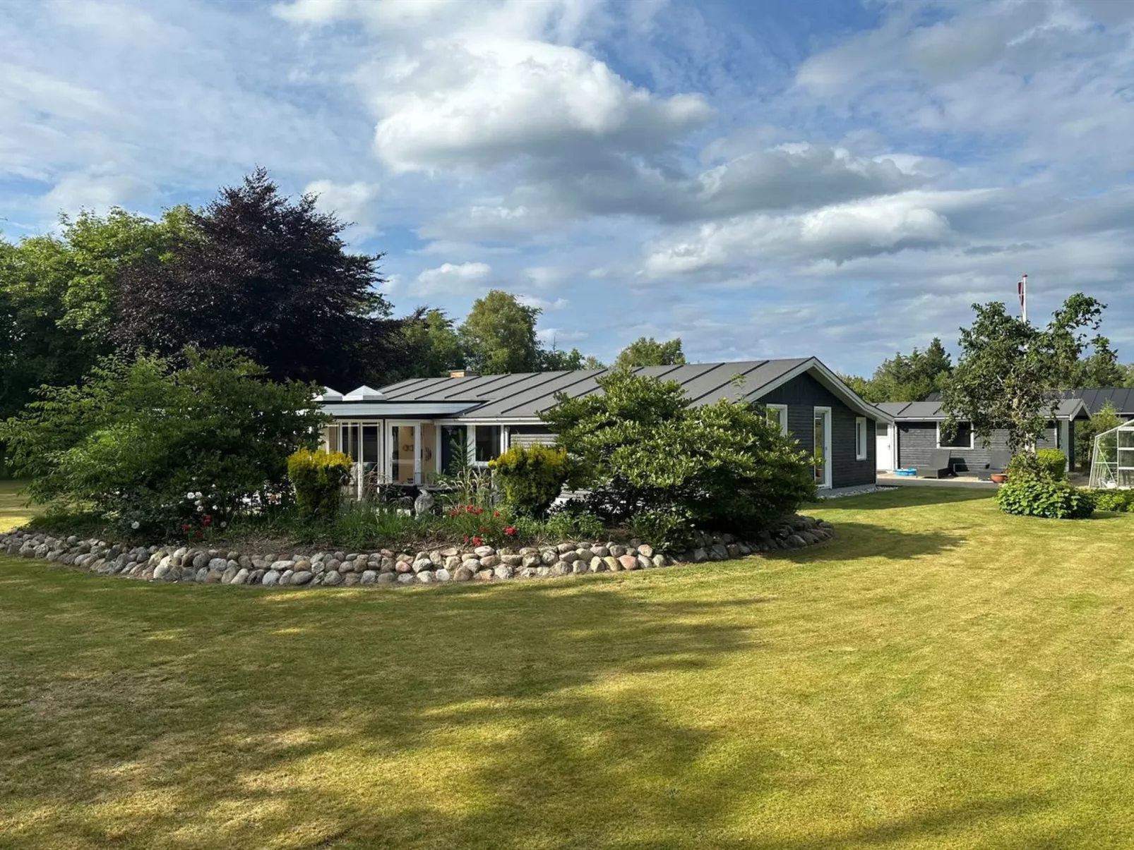 "Arnhild" - 750m from the sea-Buiten
