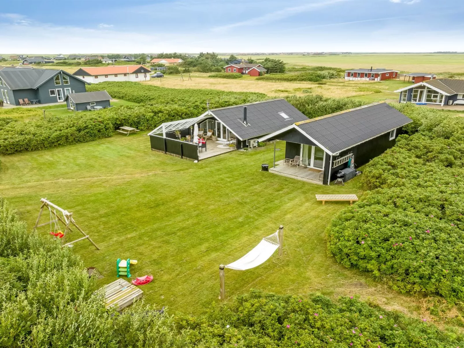 "Kamile" - 400m from the sea-Buiten