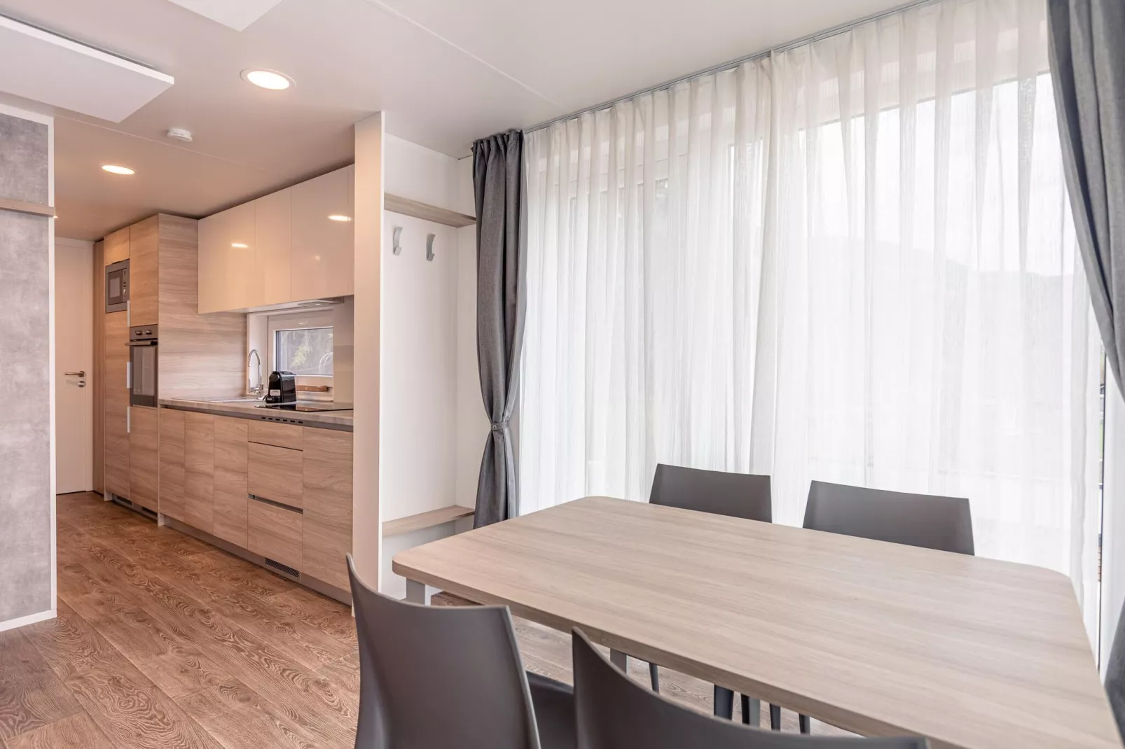 Chalets & Glamping Nassfeld 2-Eetkamer