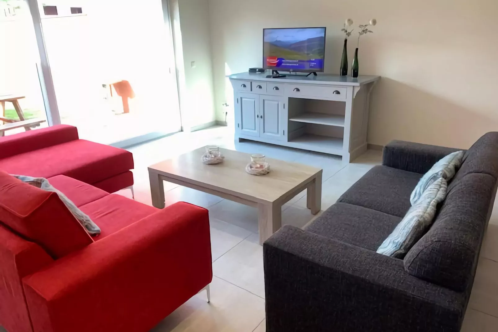 Weekendhuisje 10px-Woonkamer