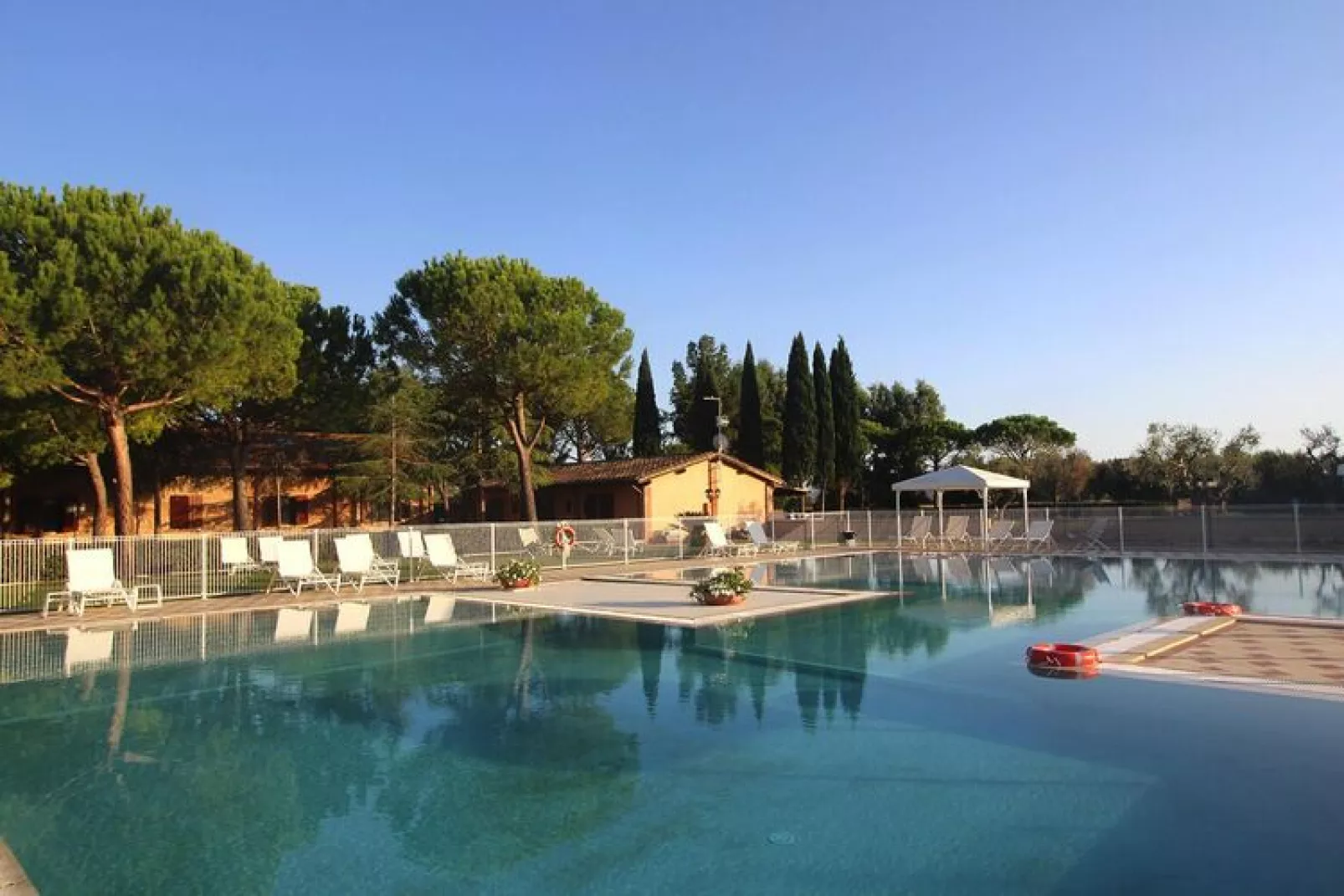 Fattoria San Lorenzo Grosseto EGOG Casa Livia oder Pozzino Trilo Superior-Waterzicht