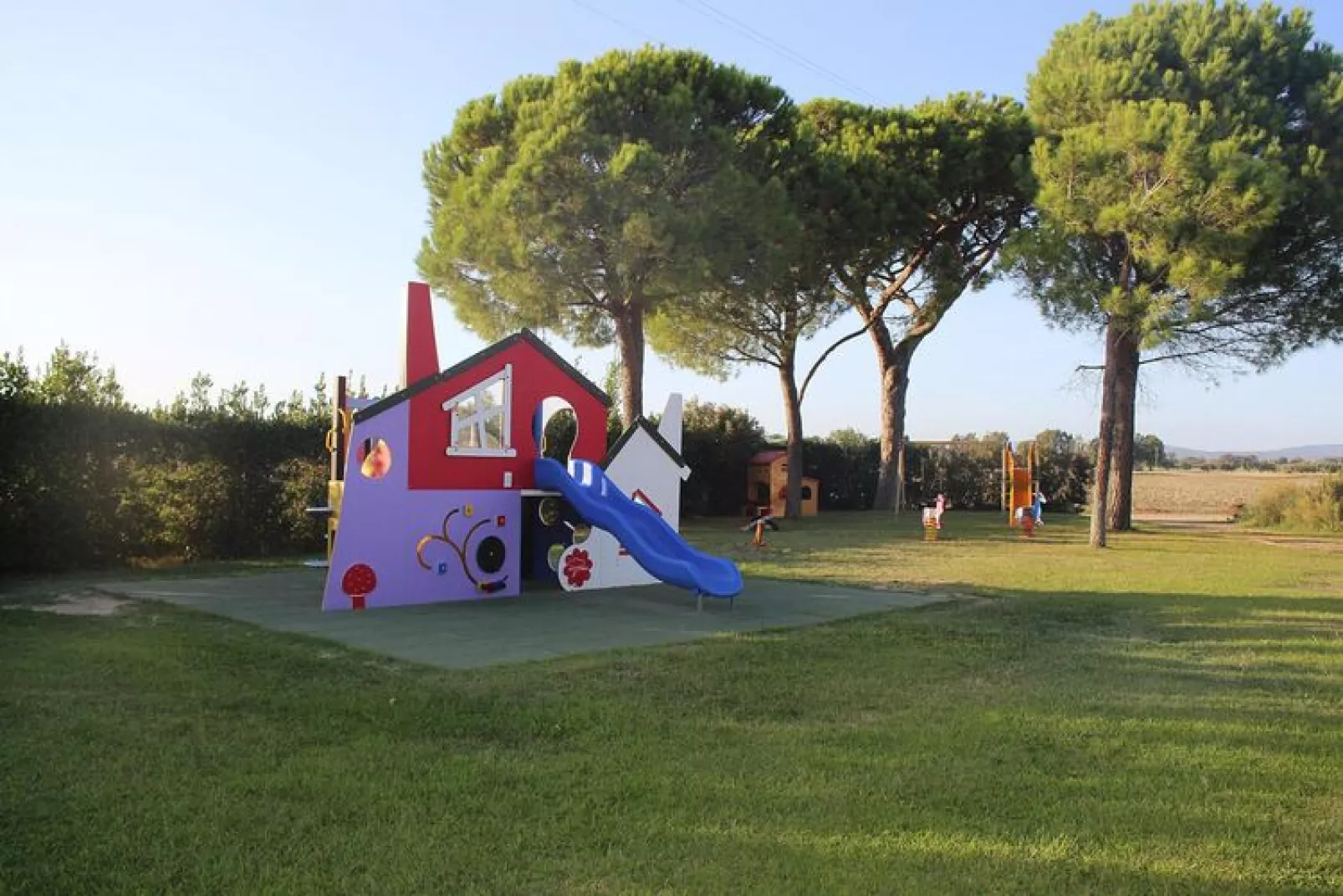 Fattoria San Lorenzo Grosseto EGOG Casa Livia oder Pozzino Trilo Superior-Tuinen zomer
