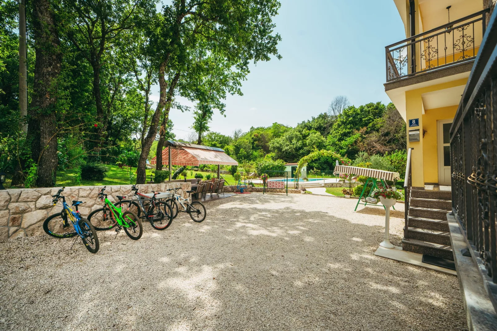 Villa Estera-Terrasbalkon