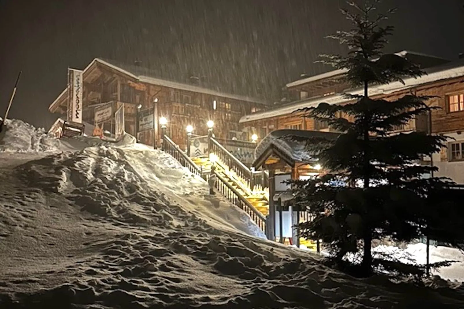 Ski in/ Ski out Traum Ferienwohnung im Skigebiet Kitzski Pass Thurn-Exterieur winter