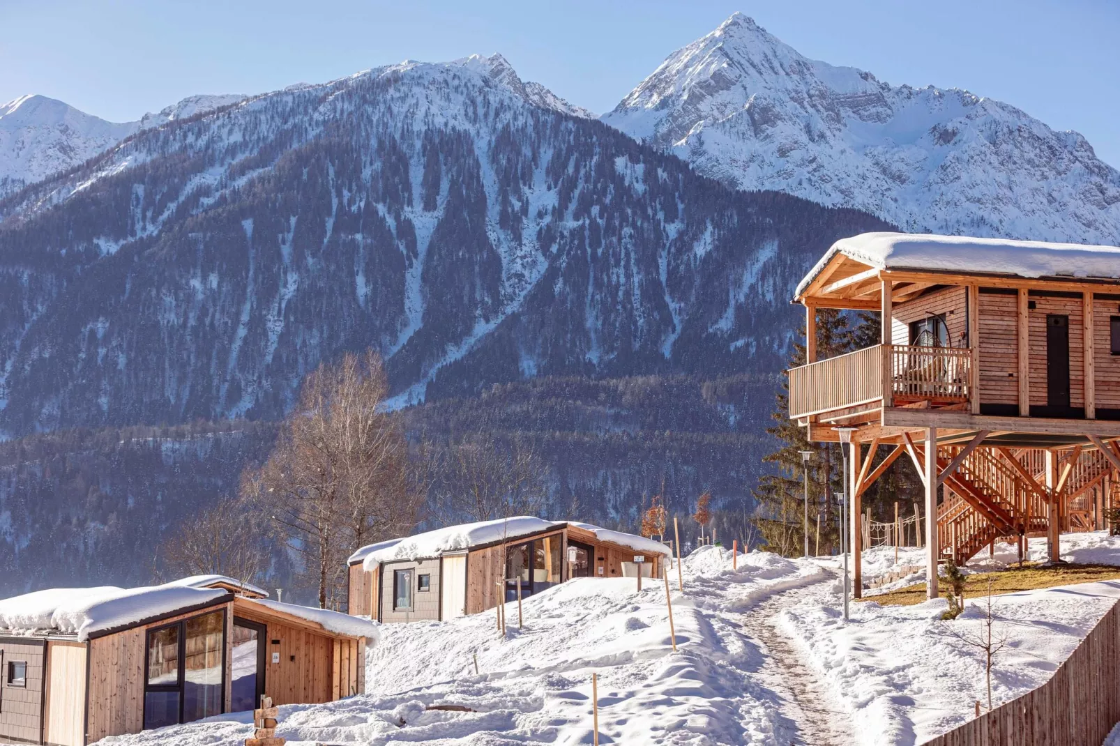Chalets & Glamping Nassfeld 1-Exterieur winter