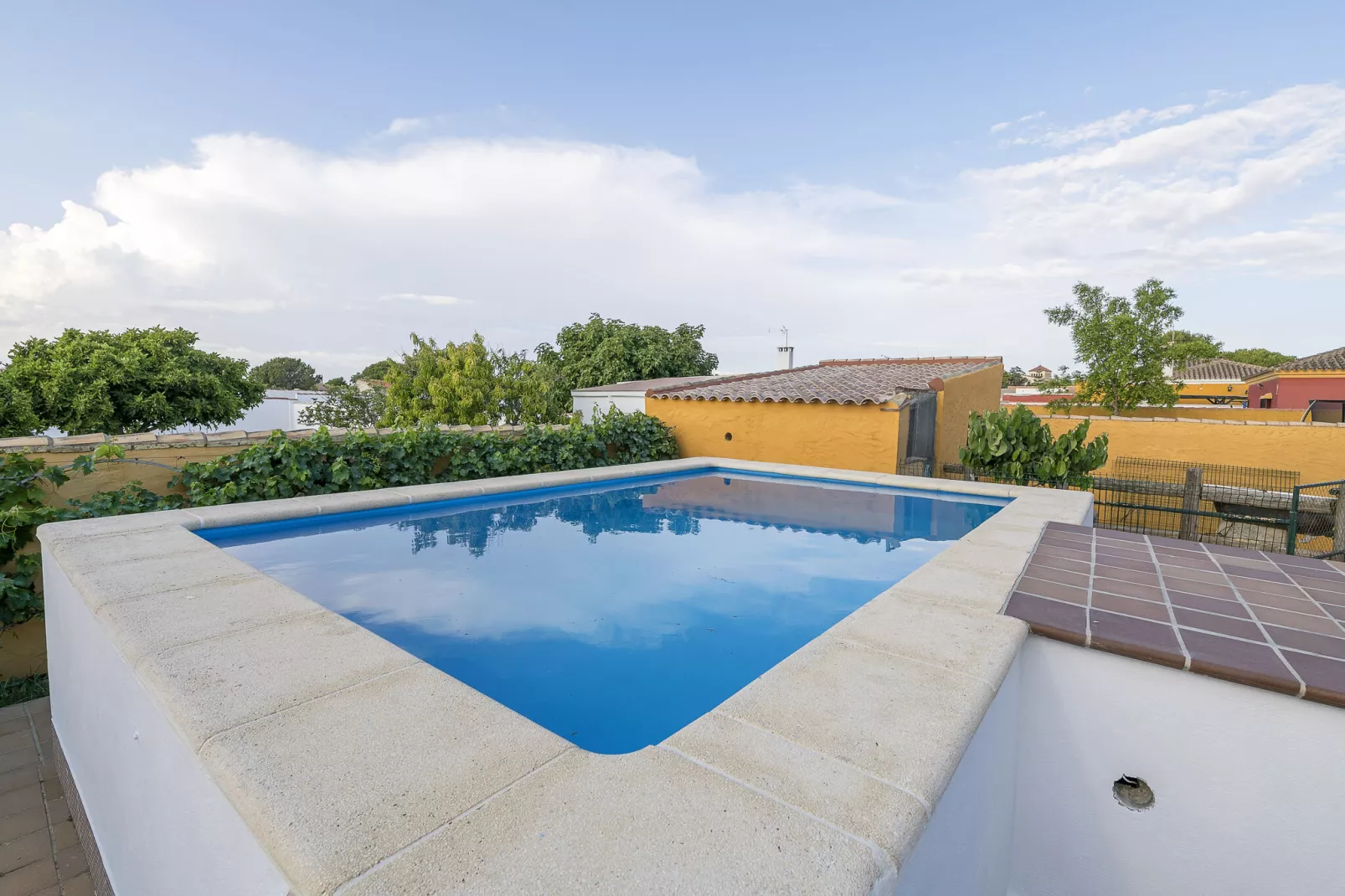 poolofhouse