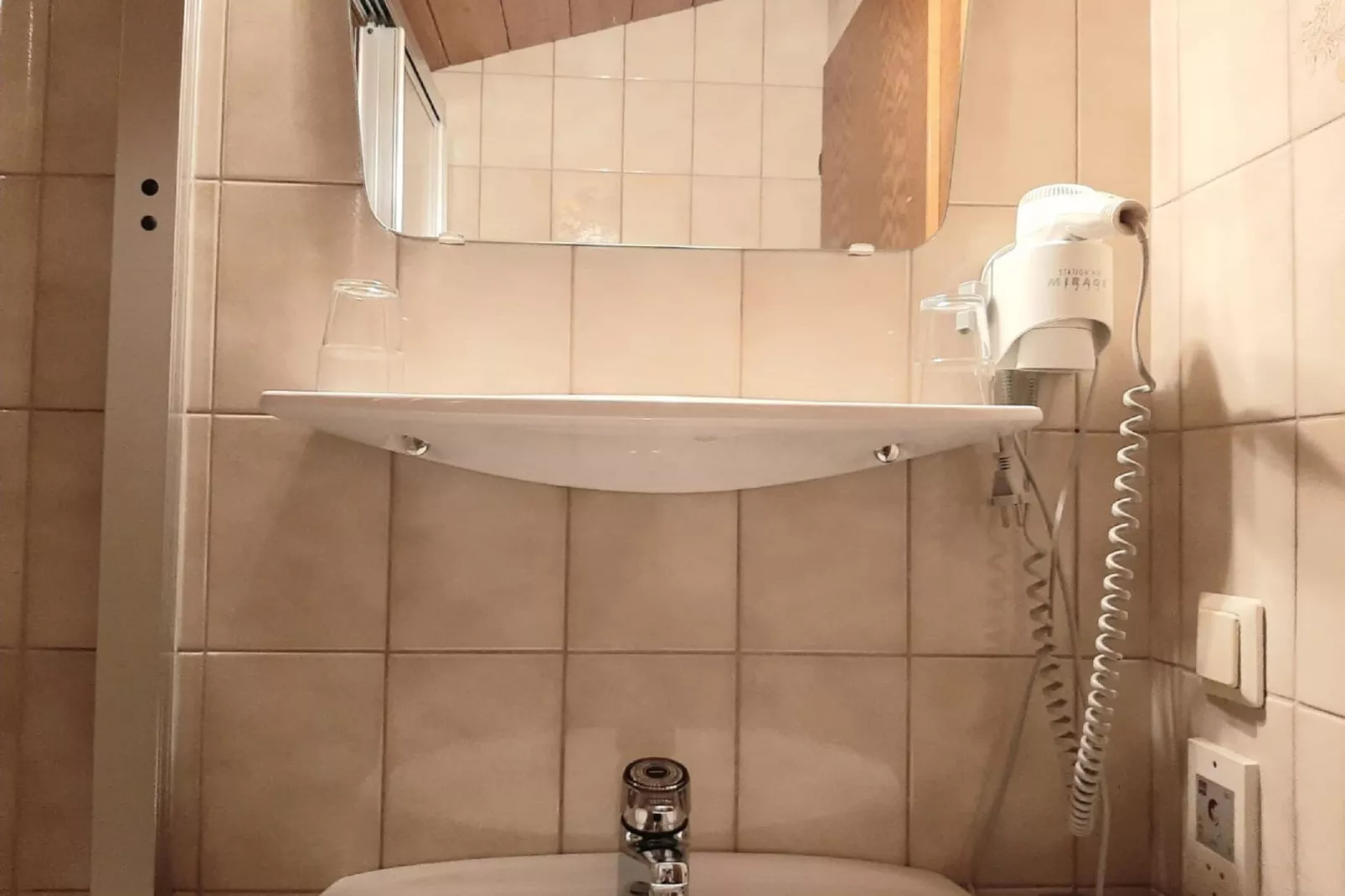 Hubergut - Ferienwohnung Theresia-Badkamer