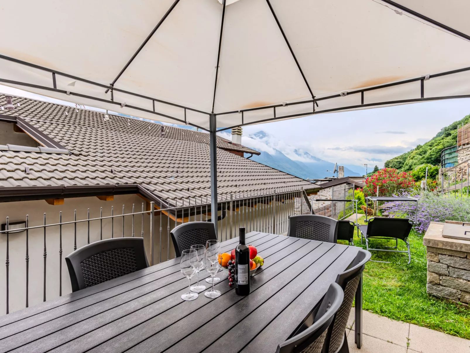 Santa Croce View-Buiten